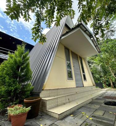 Devikolam Casa | FARMHOUSE MANKULAM, MUNNAR by STAY UNIK