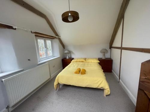 Claverham Casa | Charming cottage near airport