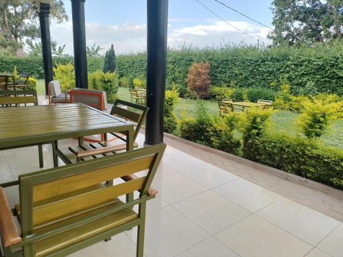 Western Province Casa | Le Parole