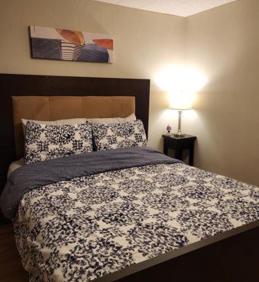 Northeast Edmonton Casa | Cozy Private Rooms in Suite